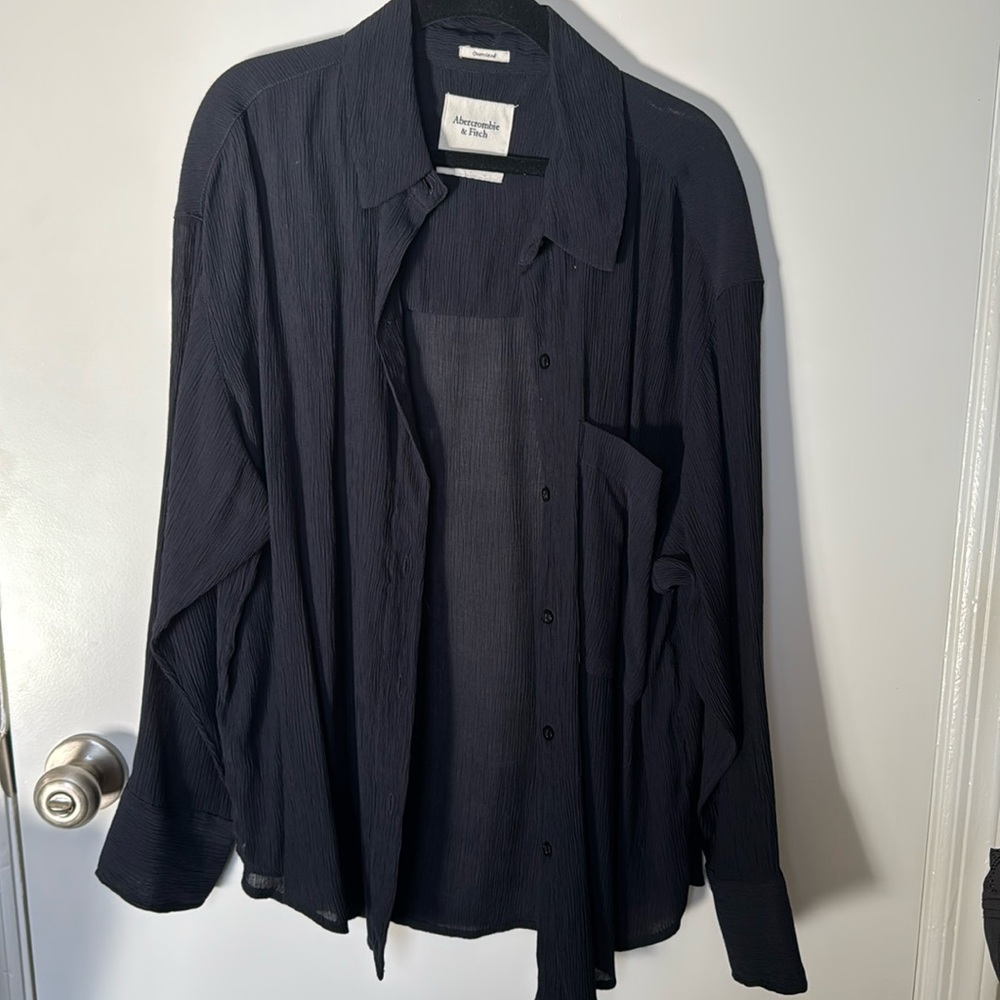A&F - SHEER BUTTON DOWN - OVERSIZED - SMALL